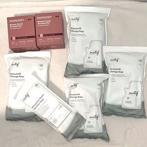 Motif Breastmilk Storage Bags and M6 Momcozy Accessories